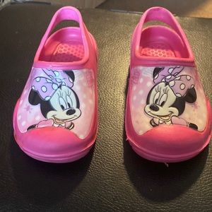 Minnie Mouse slippers, size 7/8